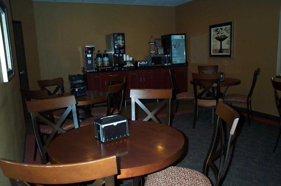 Americas Best Value Inn Big Lake Becker Restaurang bild